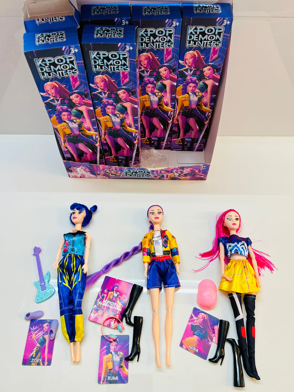 K pop demon hunters surprise doll with accessories
