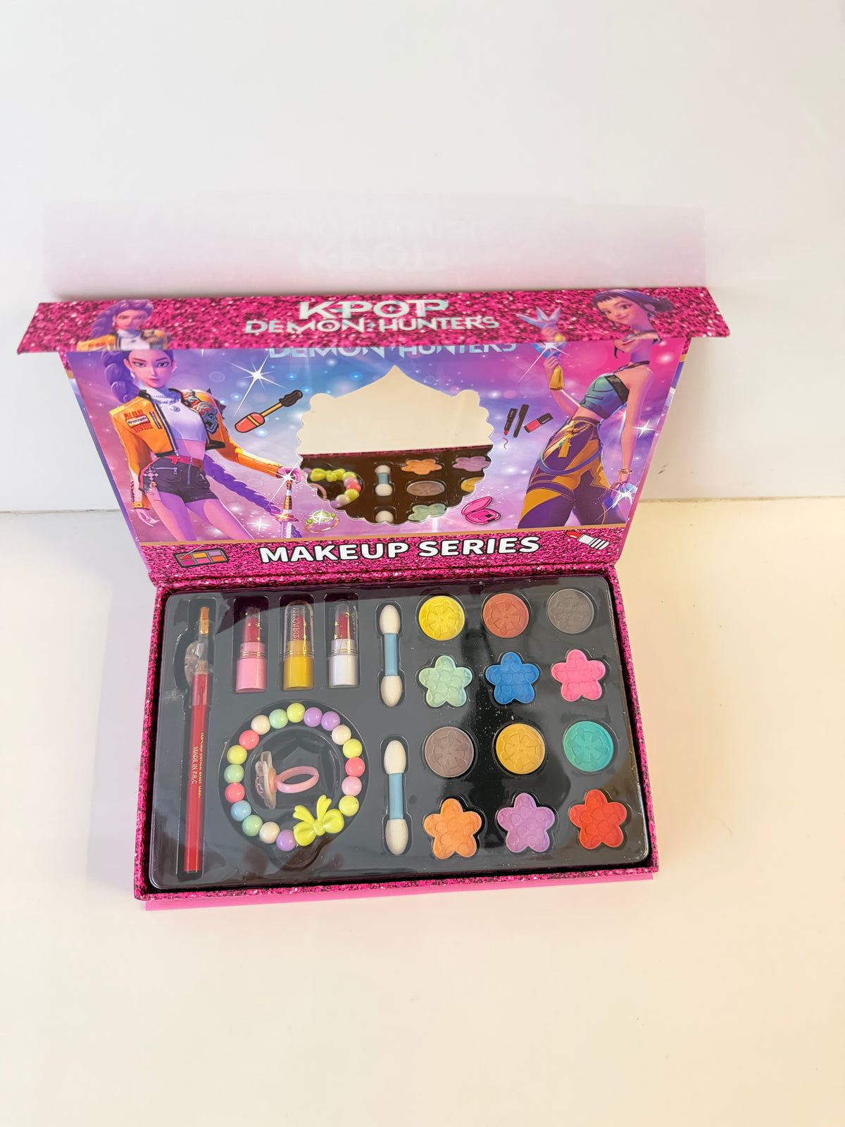 K pop demon hunters makup kit