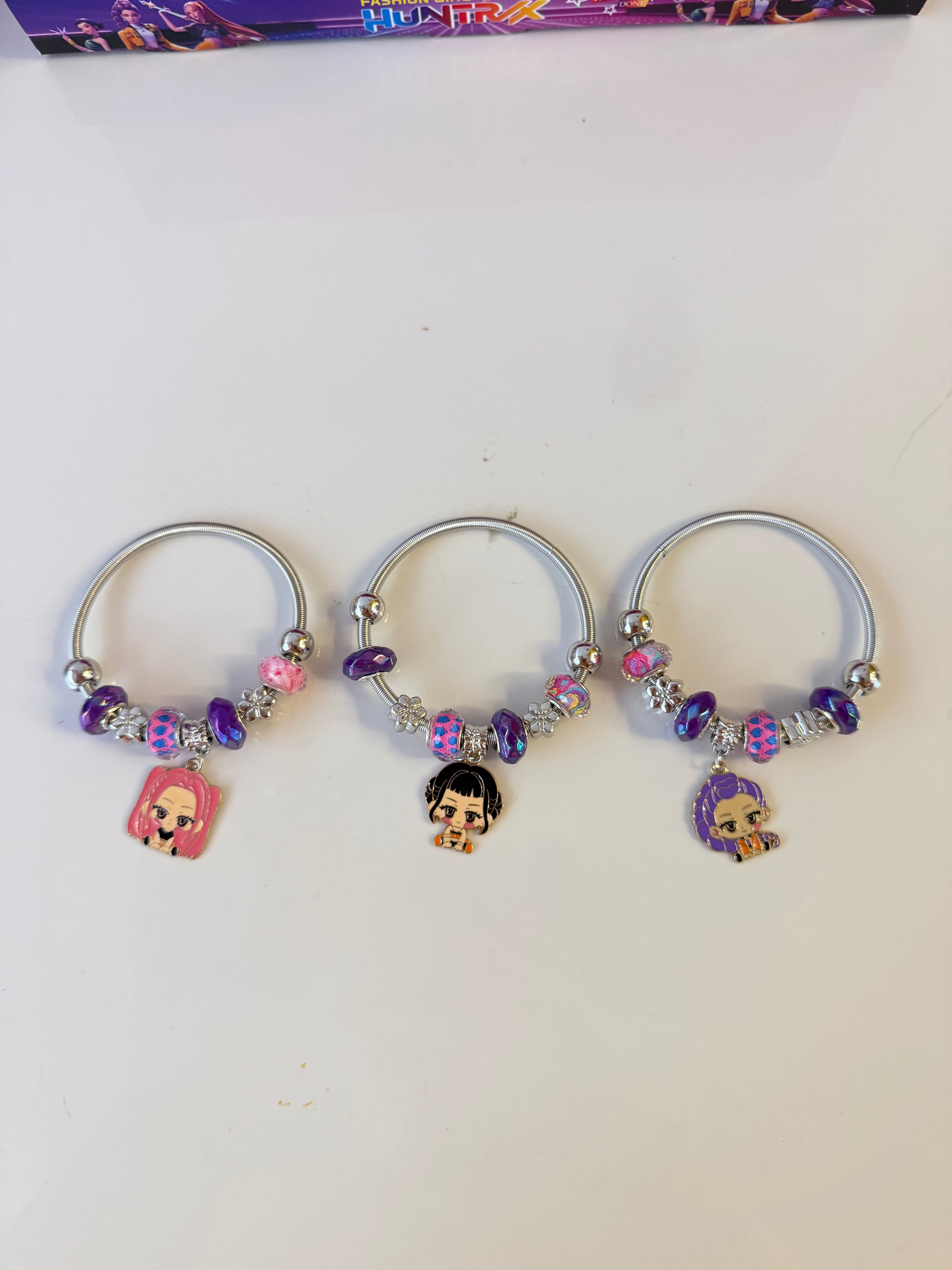 1 piece k pop demon hunters bracelet