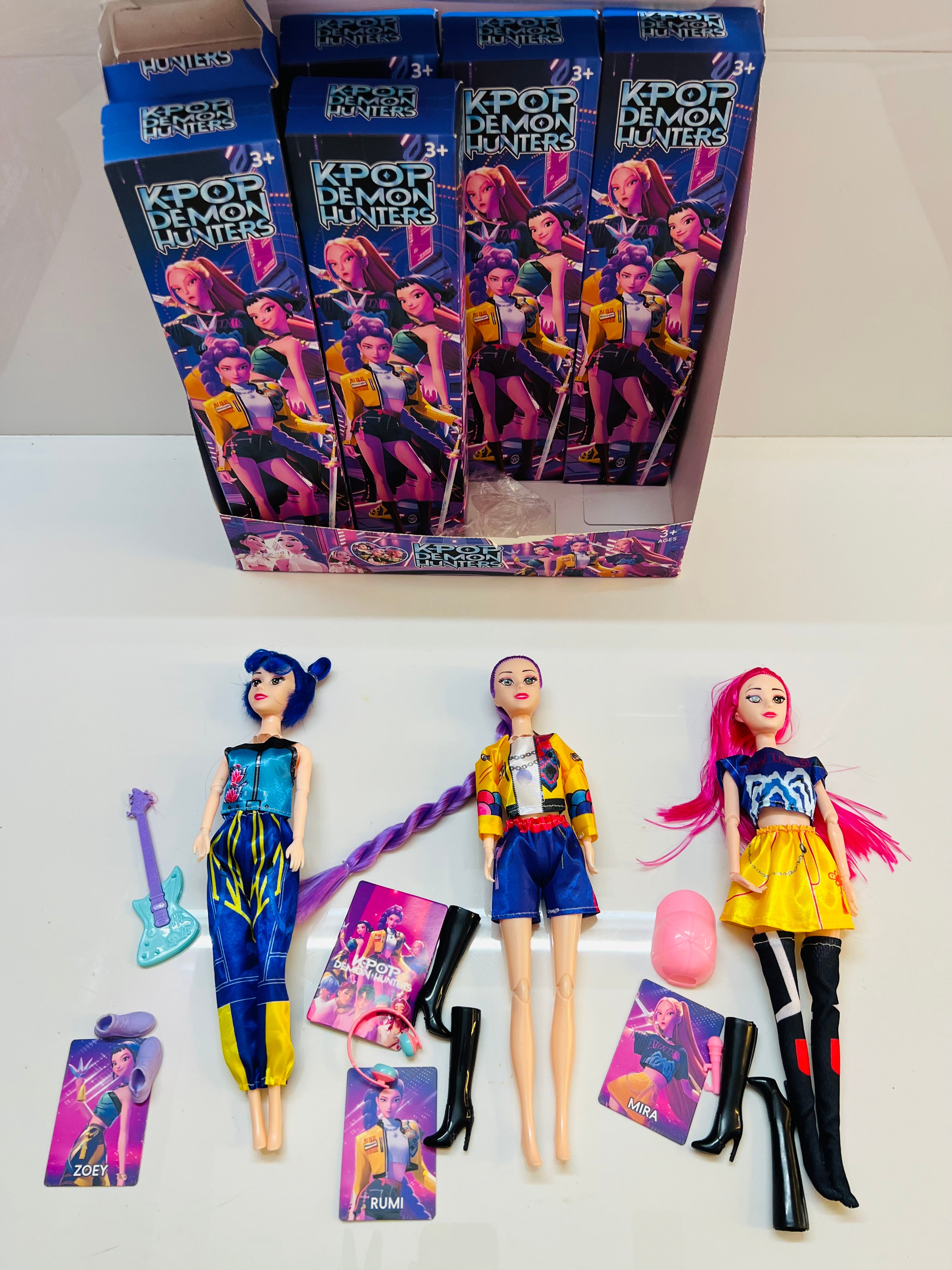 K pop demon hunters surprise doll with accessories