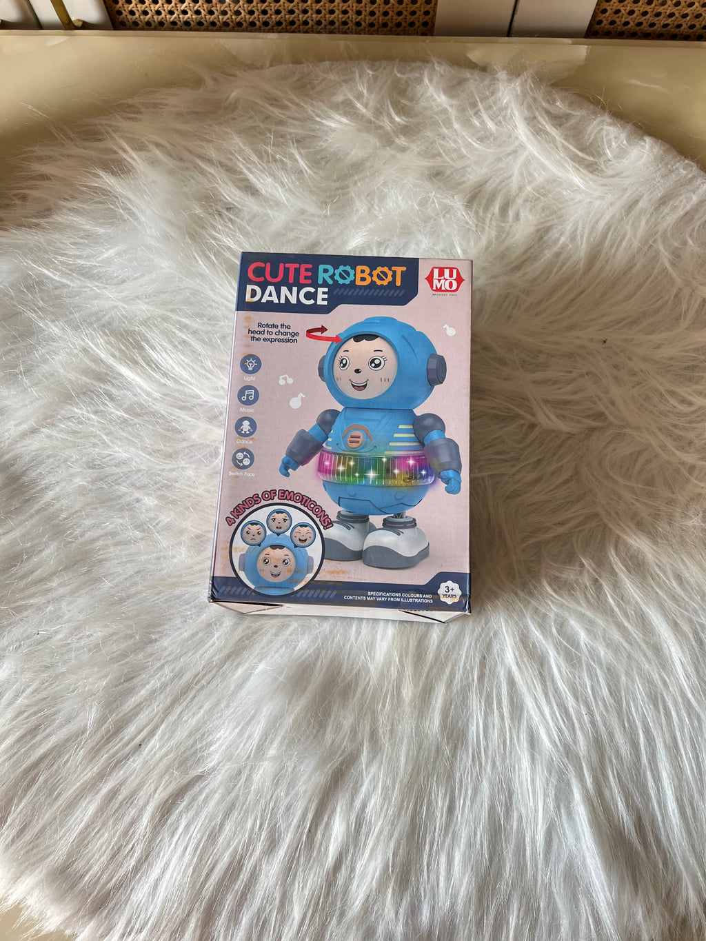 Face chanaging cute dance robot musical